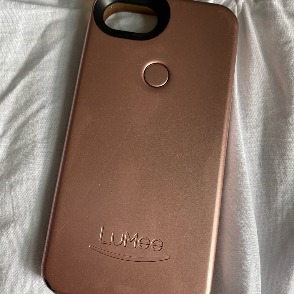 LuMee case. Rose Gold! Good condition
